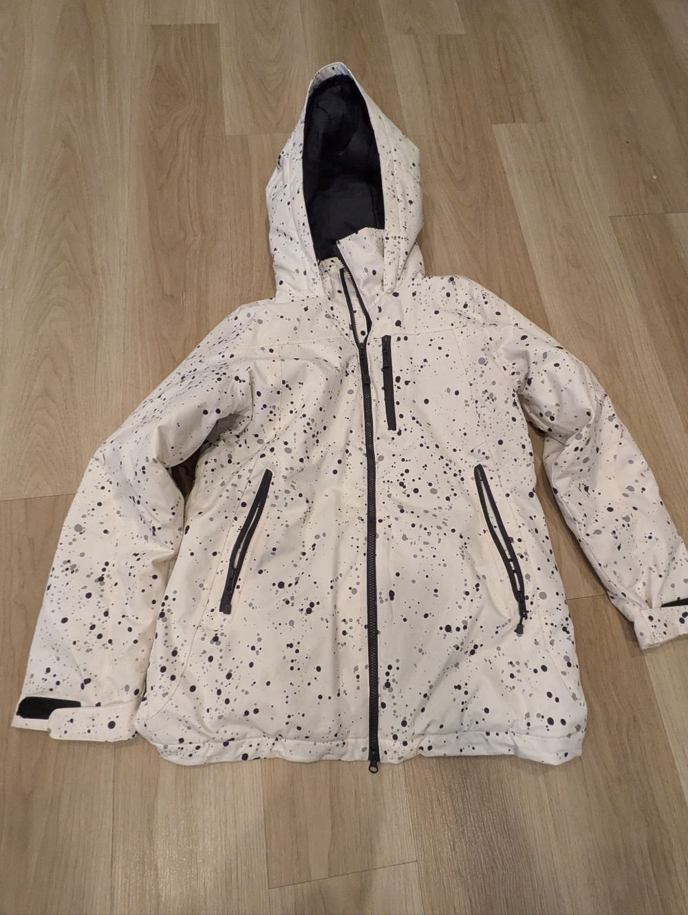 Burton Off White Splatter Winter Jacket Size M